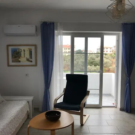 Datcada Merkezi Konumlu Modern Ve Yeni Daire דירה *