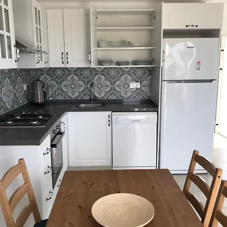 Datcada Merkezi Konumlu Modern Ve Yeni Daire דירה דטקה